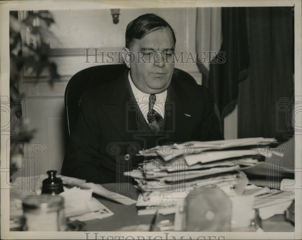 1937 Press Photo New York Re-elected Mayor La Guardia At His Home Nyc 