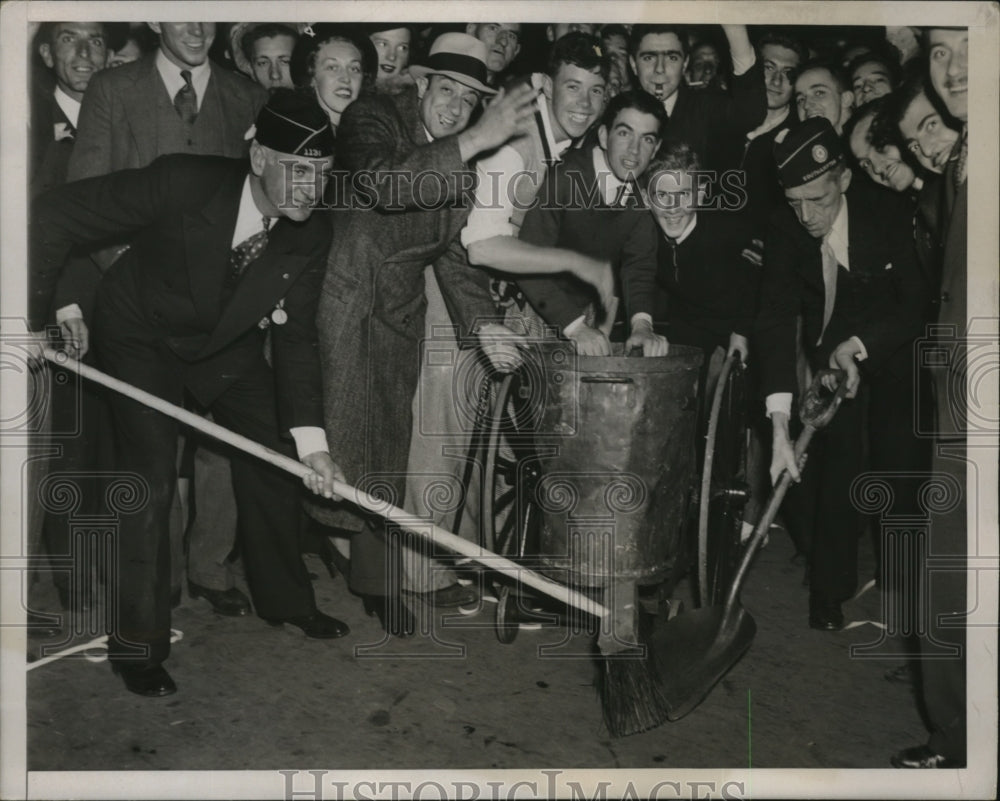 1937 Press Photo New York American Legionaires convention NYC - Historic Images