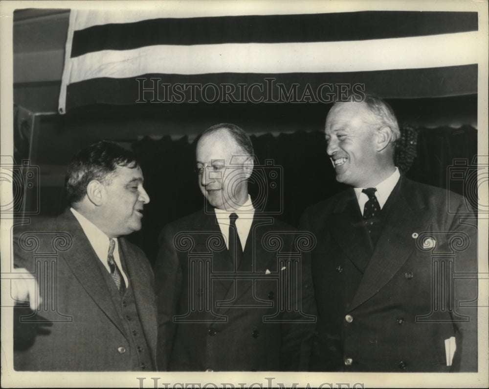 1937 Press Photo New York Mayor F.H. La Guardia, Nathan Straus,Langdon W. Post. - Historic Images