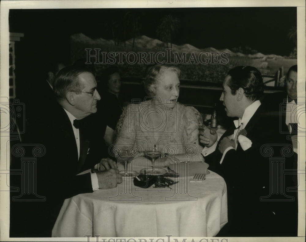 1938 Press Photo New York Opening of La Conga club, Mr &amp; Mrs WB Wood NYC - Historic Images