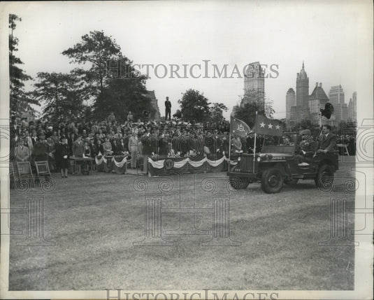 1945 New York Gov Thomas E Dewey, Lt Gen Hugh Drum NYC-Historic Images