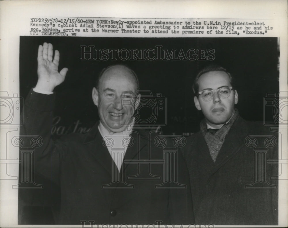 1960 Press Photo New York Adlai Stevenson Waves a Greeting to Admirers NYC - Historic Images