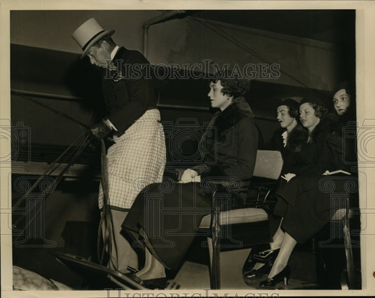 1932 Press Photo New York Victor Loew at National Horse Show NYC - Historic Images