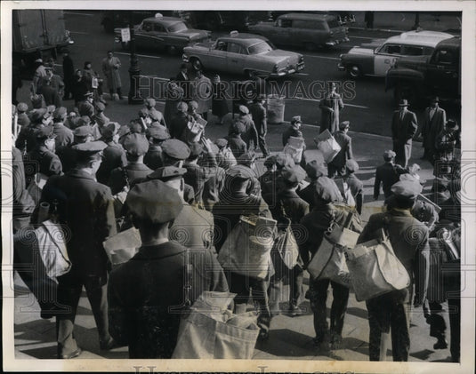 1956 Press Photo New York Uncle Sam's Santas NYC - Historic Images