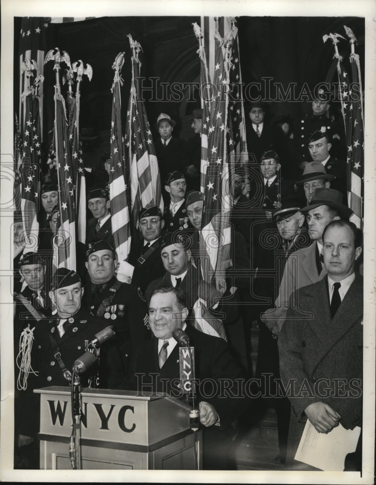 1941 Press Photo New York Mayor speaks at Bill of Rights Ceremony NYC - Historic Images