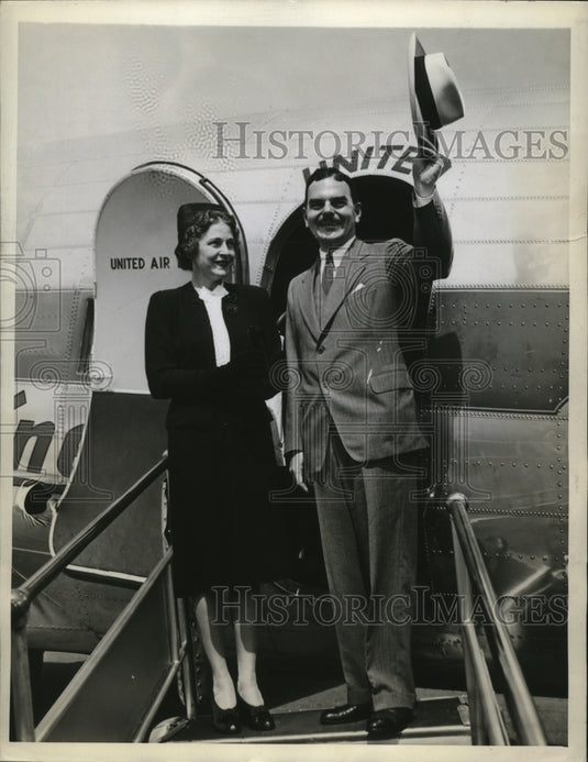 1944 Press Photo New York GOP Presidential Choice Heads for Chicago NYC - Historic Images