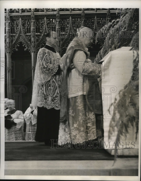 1937 Press Photo New York Monsignor Lavelle at St Patrick's Cathedral NYC-Historic Images