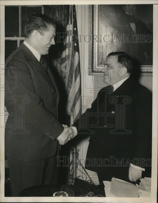 1940 Press Photo New York Gene Tunney & Mayor FH LaGuarrdia of NYC - Historic Images