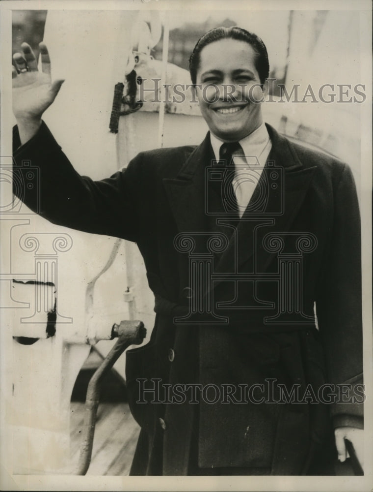 1938 Press Photo New York Tito Coral musical comedy star arrives in NYC - Historic Images