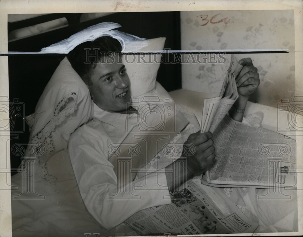 1934 Fisher Food's first baseman Frank Nemeth "beaned" by pitcher - Historic Images