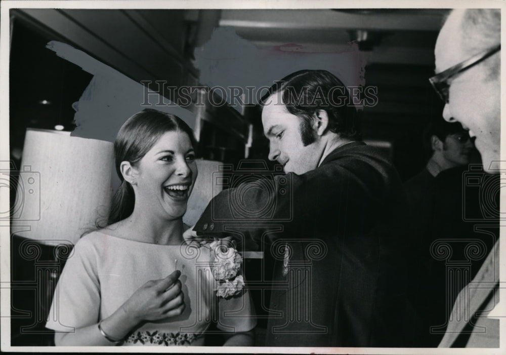 1971 Judy Schwomeyer &amp; James Sladky, US Gold Ice Dancing Champs - Historic Images