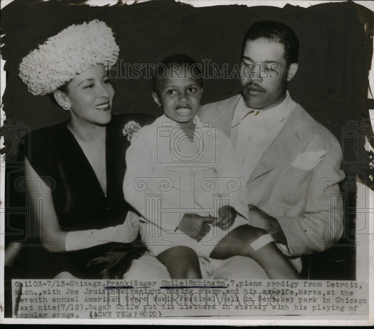 1946 piano prodigy Frank Robinson, boxer Joe Louis at Music Festival - Historic Images