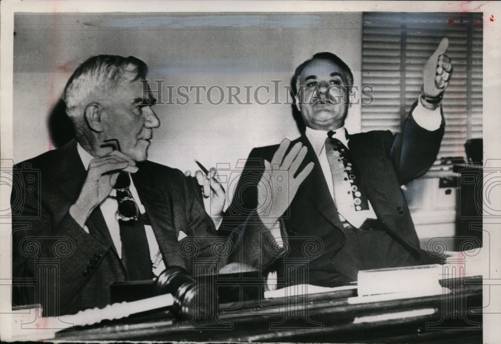 1953 Press Photo Edward H. Recs, Harold Hagen at Post Office Committee Meeting - Historic Images