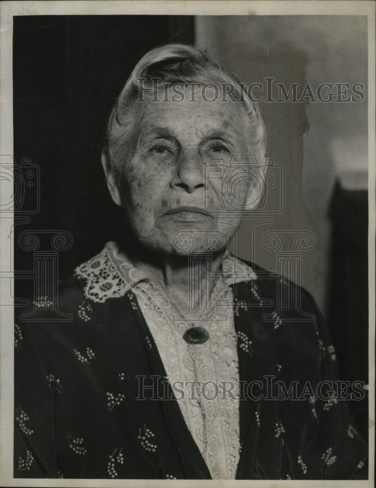 1934 rs Sabina Cotabish of Lakewood Ohio  - Historic Images