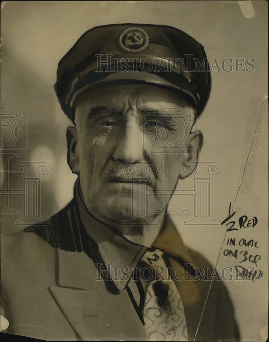 1926 Press Photo CT Webster pilot of Sumar anchored off the breakwater - Historic Images
