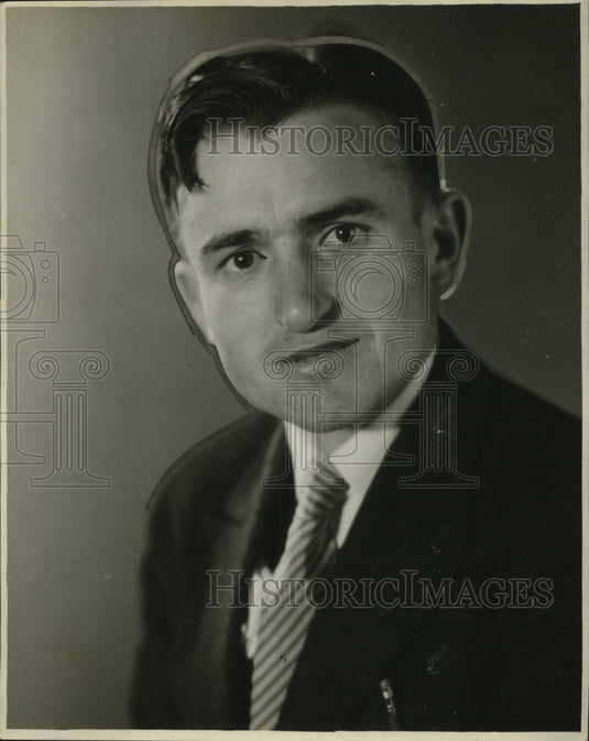 1932 Mr Harold Coy in a business suit  - Historic Images