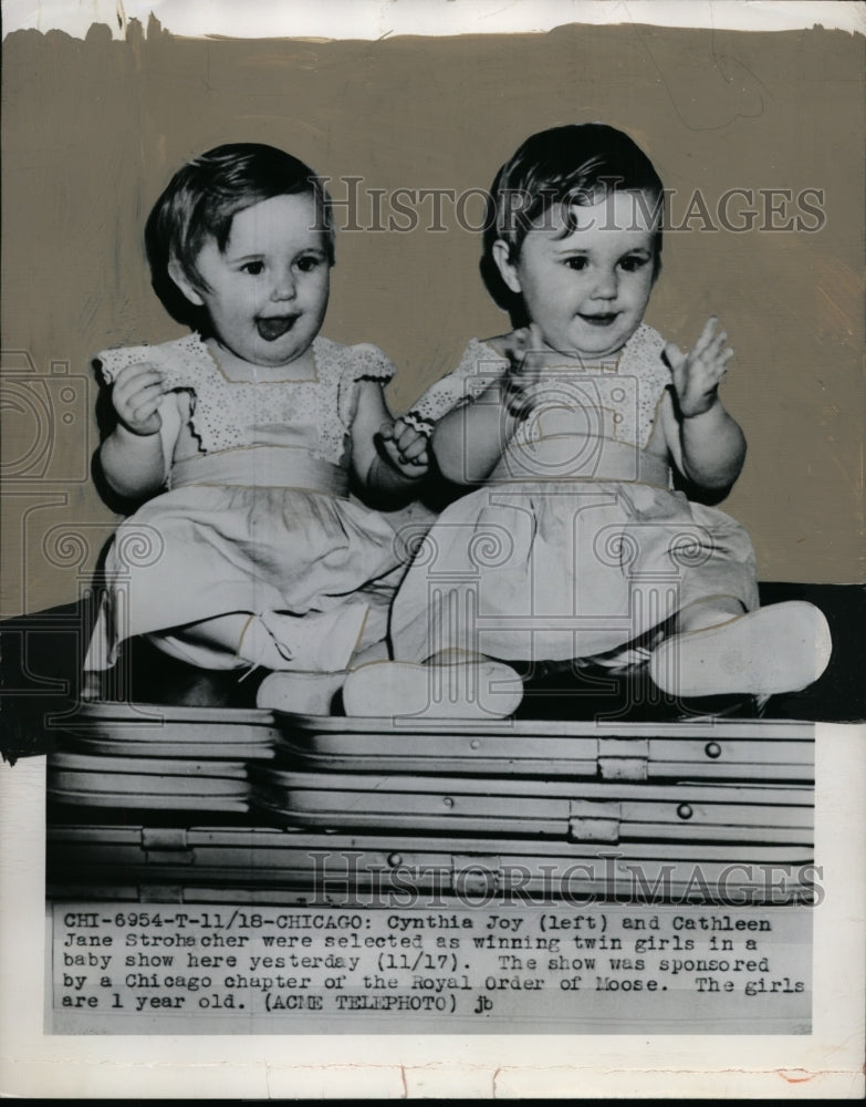 1949 Cynthia Joy &amp; Cathleen Jane Strohecher of Chicago Baby Show - Historic Images