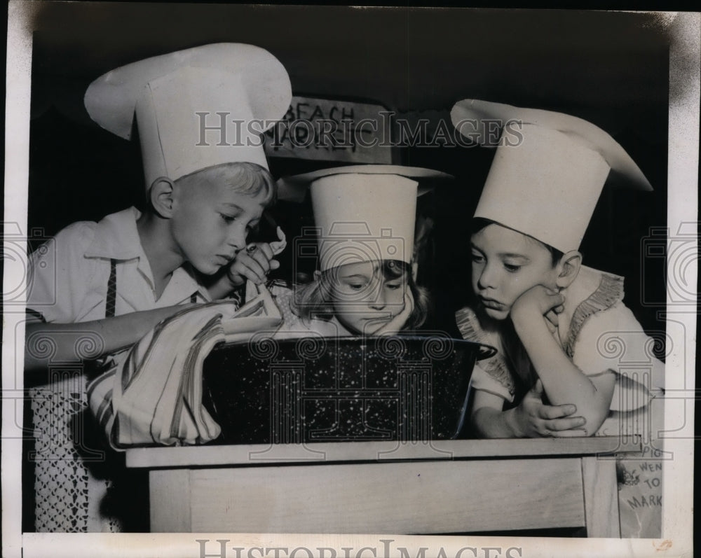 1949 Cleveland Kindergarten Students Cooking  - Historic Images