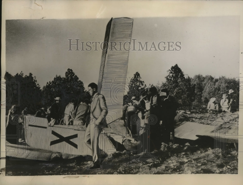 1936 Press Photo Plane Crash Between Volcanoes in Mexico - Historic Images