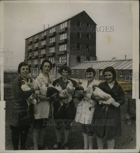 1924 Poultry House "Hotel de Chicken" in Huntingdonshire-Historic Images