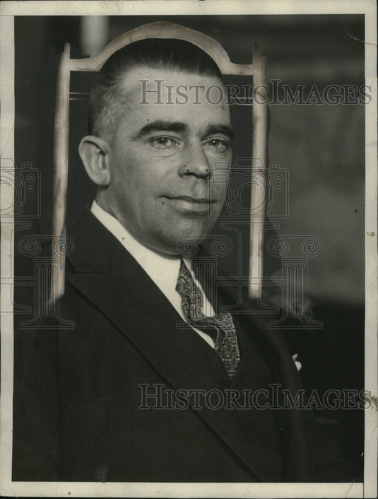 Press Photo M. Saunders, NEA in Paris, France - neo03571-Historic Images