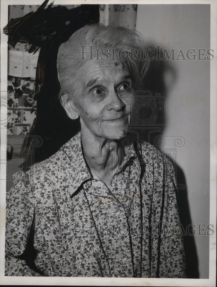 1955 Press Photo Mrs. Rosa Halada - Historic Images