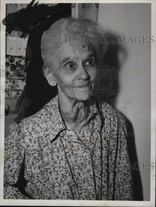 1955 Press Photo Mrs. Rosa Halada - Historic Images