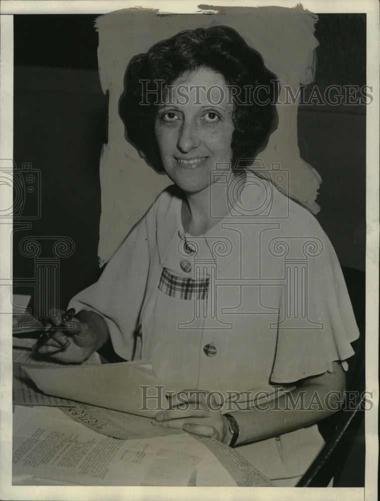 1933 Press Photo Mary Hughes of Louisville, Kentucky Women's NRA Work Bureau-Historic Images
