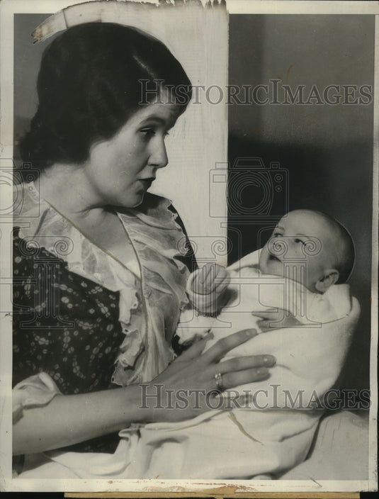 1932 Baby Richard Corbett Sieleaff Star of Warner Bros "Life Begins" - Historic Images