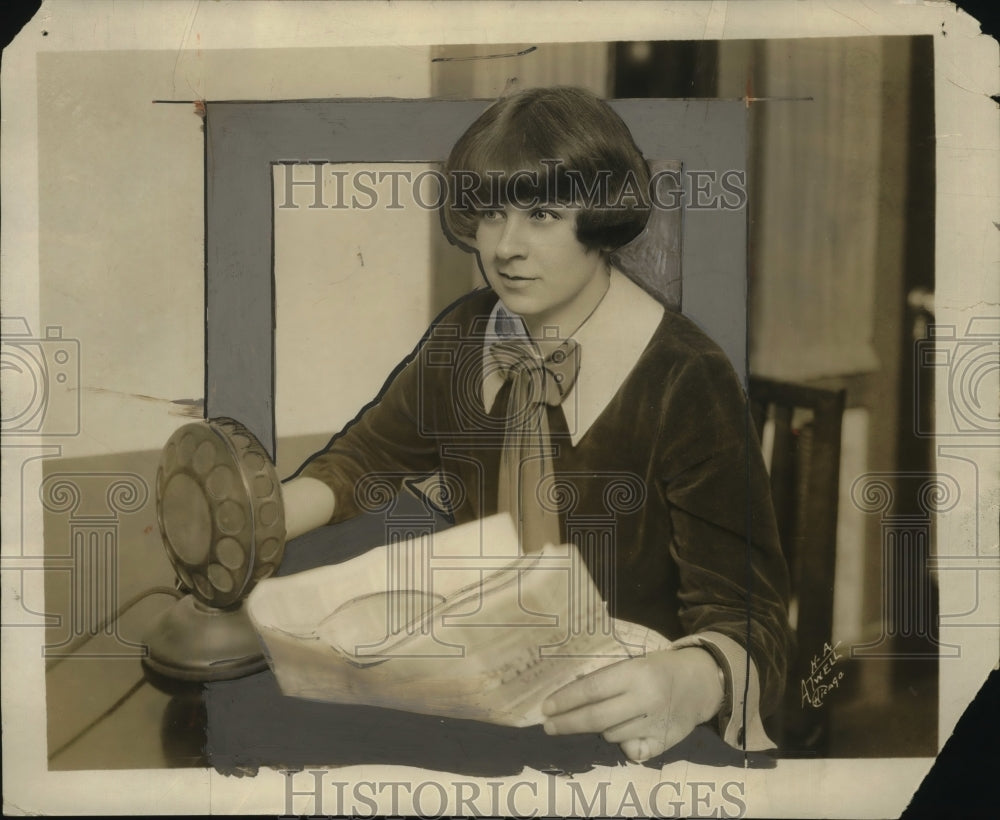 1925 Nina Baker Director of First Radio Tourist Bureau  - Historic Images