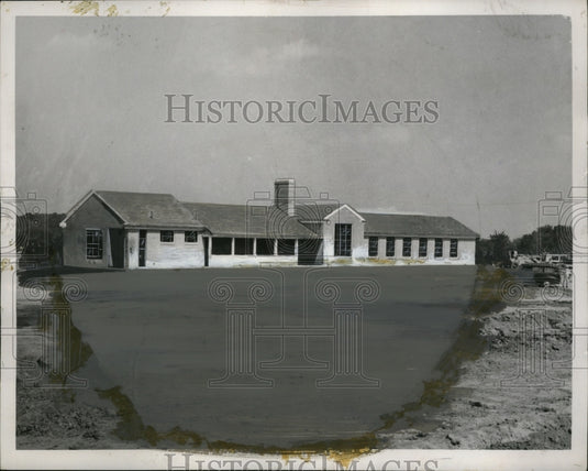 1955 Great Lakes Service Plaza Near Cleveland  - Historic Images
