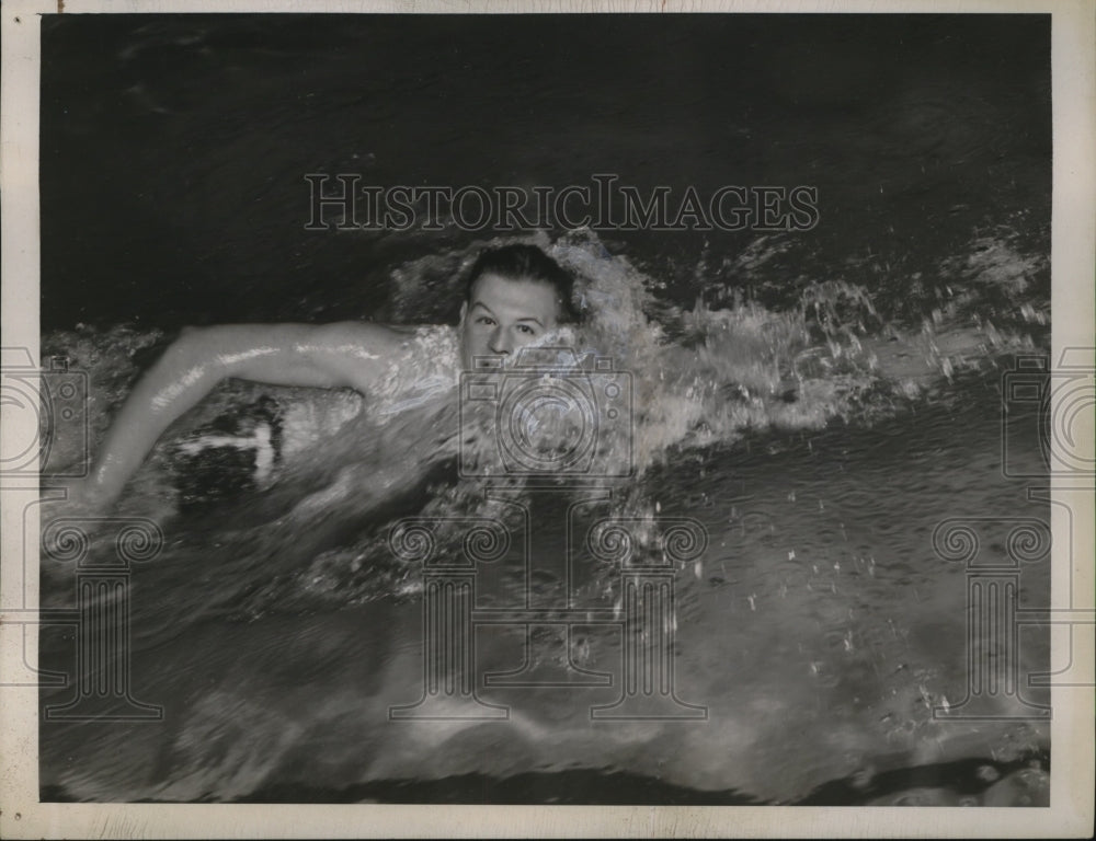 1939 Press Photo Swimmer Otto Jaretz - neo04315-Historic Images