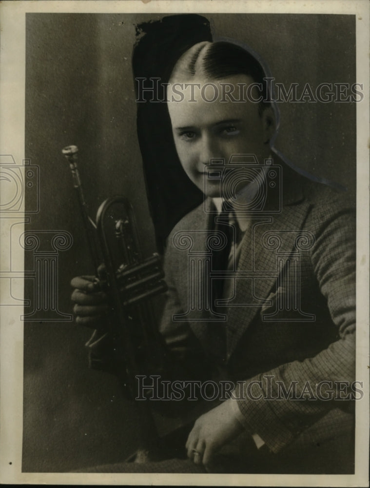 1923 Press Photo Frank Sering, Trumpet Player - neo04900-Historic Images