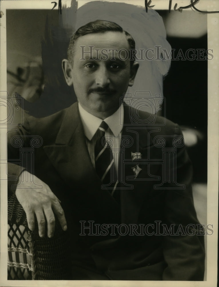 1925 Liet. Col. Edward F. Lawson at A.A.C.W. meeting in Philadelphia - Historic Images