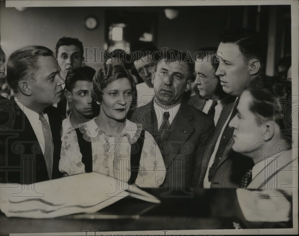 1933 Mrs. Bessie Opas arraigned on attempted murder of Marion Opas - Historic Images