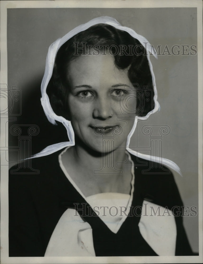 1933 Press Photo Lillian Everett of Higbee Company - Historic Images