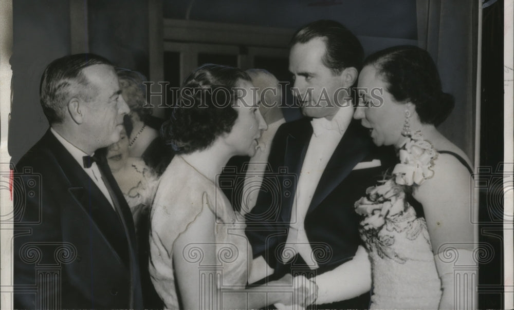 1954 Press Photo Gov. &amp; Mrs. Alan Shivers &amp; Mr. &amp; Mrs. Frederick Thompson NY-Historic Images