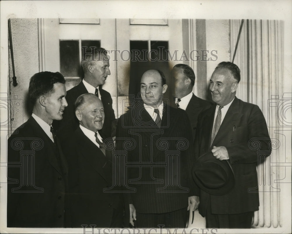 1939 Press Photo Congressmen Asking Roosevelt for Excess Profit Tax on Munitions-Historic Images