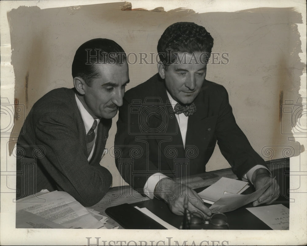 1944 John Lokar & Major Frank Lausche  - Historic Images