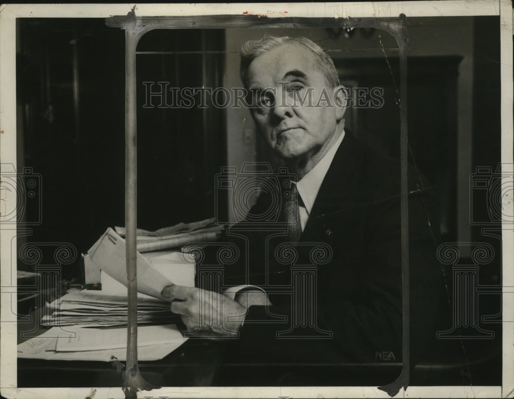 1928 Press Photo Senator George W. Norris receives letters of congratulation - Historic Images