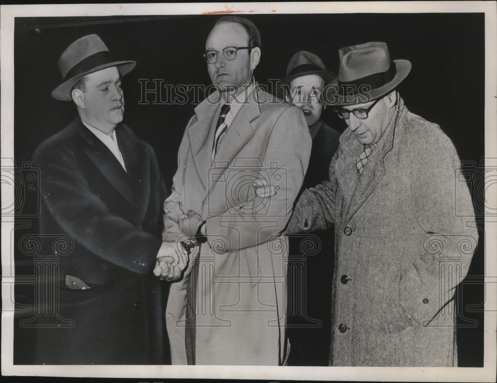 1952 John Richard Bayless, Arrested at LaGuardia Airport, New York - Historic Images