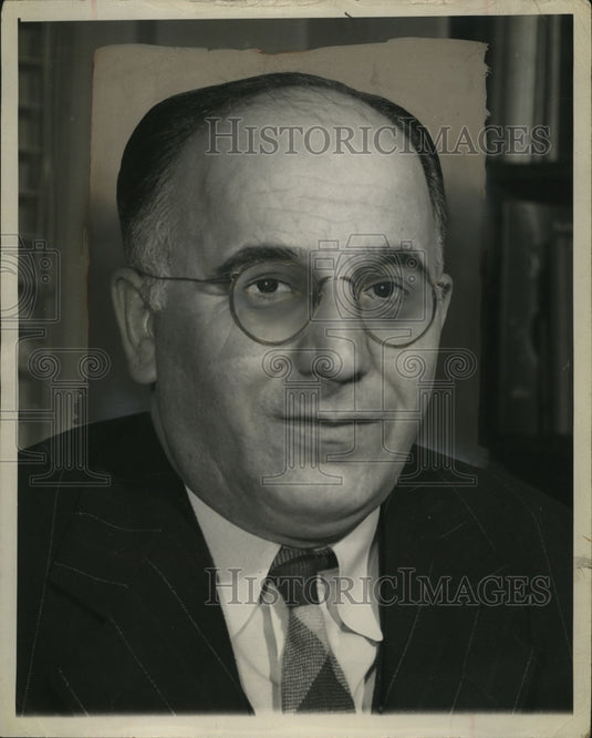 1947 Press Photo Dr. Philip Levine, co-discoverer of Rh Factor - neo06863-Historic Images