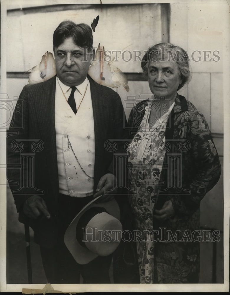 1930 Press Photo blind Sen. Thomas Schall of Minnesota & wife - Historic Images