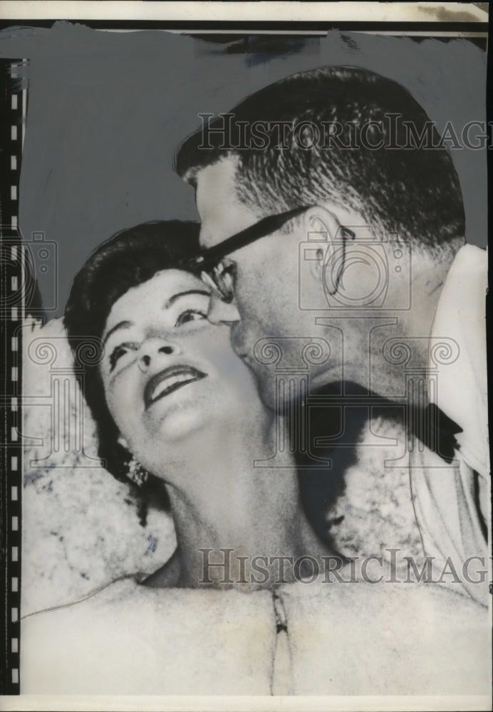 1960 Press Photo Rosemary Murphy named Mrs. America of 1960 - Historic Images