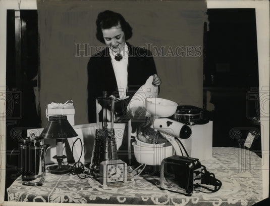 1940 Press Photo Home Appliances - Historic Images