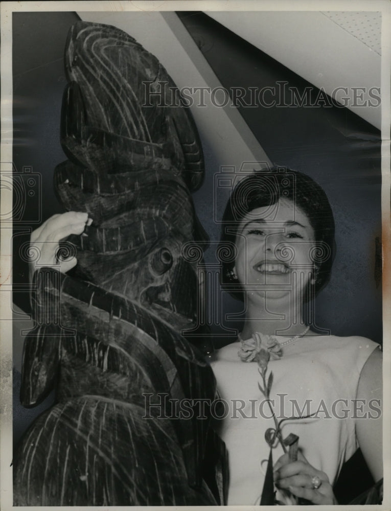 1961 Press Photo Laurayne Thurley &quot;Queen of the Hibiscus Festival&quot; of Fiji-Historic Images