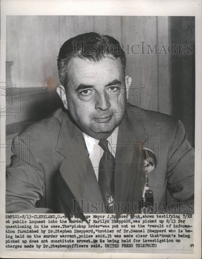 1954 Press Photo Mayor J. Specner Houk testifying on murder of Marilyn Sheppard - Historic Images