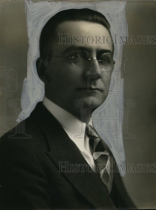 1934 Press Photo Anton Hogstad, Jr. of National Pharmacy Week Committee - Historic Images