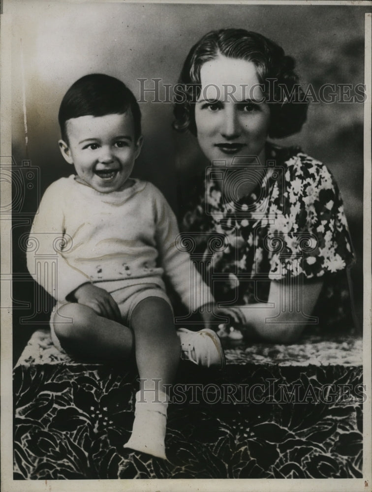 1937 Press Photo Mrs. Otto Horst &amp; Donald Horst - Historic Images