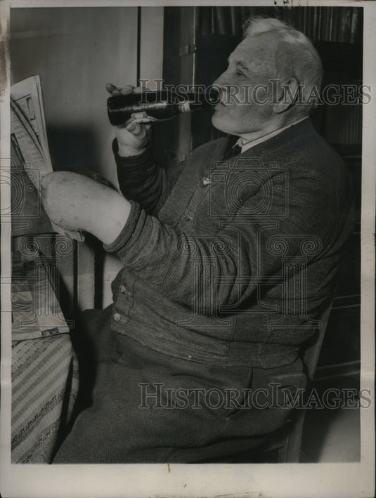 1944 Press Photo Arrad Sabados celebrates his 108th birthday - Historic Images